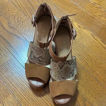 cava cava 사바사바 샌들 22.5~23cm 레오파드 무늬 힐