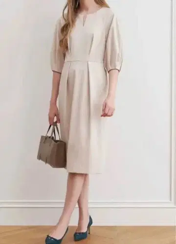 아나이 퍼프 슬리브 스키퍼 롱 원피스