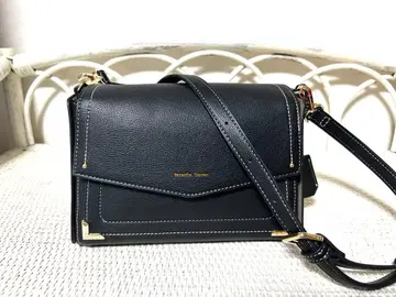 미사용 새상품 Samantha 의 비쥬 참 포함 숄더백