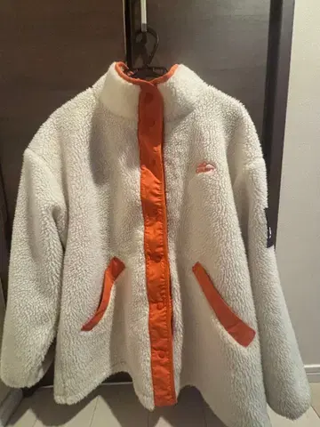 플리스 자켓 화이트/오렌지