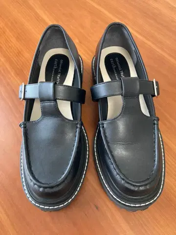 ORiental TRaffic 통굽 스트랩 신발