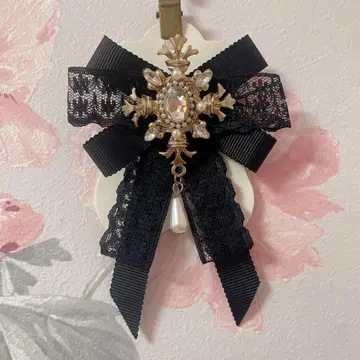 axes femme 블랙 리본과 레이스 브로치 비쥬 x 펄