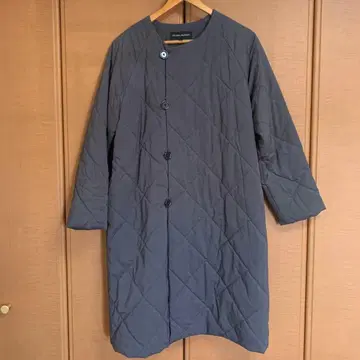 TRAVAIL MANUEL ( 트라바이유 마뉴엘 ) | 퀼팅 코트