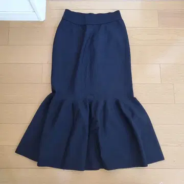 [ 택 포함 ] 두지엠 클라세 WONDER lily 스커트 네이비 36
