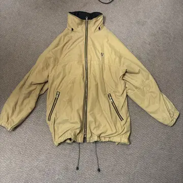 베이지 후드 부착 나일론 자켓