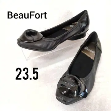 [ 새상품급 ] 뷰포트 플랫슈즈 발레 슈즈 이소재 절개 블랙