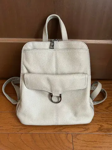 삭스 바 천연 가죽 백팩