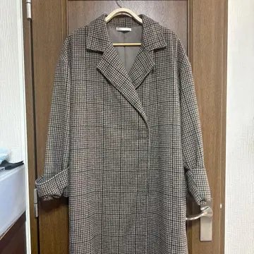 체크 무늬 롱 코트