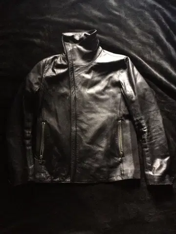 Ekam풍 레더 자켓 시맨틱 디자인