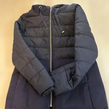 RANG MUS 후드 부착 네이비 다운 자켓 M 새상품급입니다