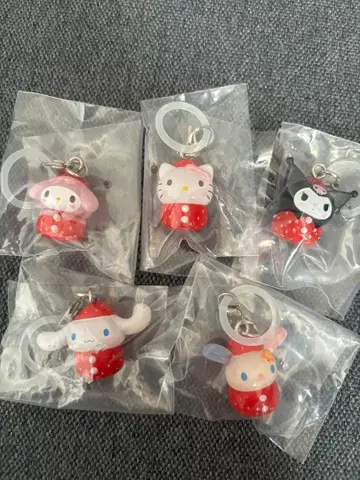 산리오 딸기 메지루시 액세서리 세트
