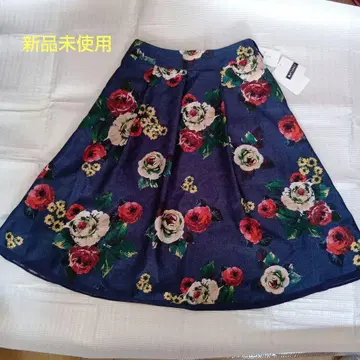 미사용 새상품 M'S GRACY 꽃무늬 플레어 스커트 38