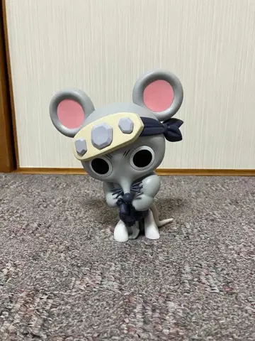 귀멸의 칼날 우즈이 텐겐 근육 쥐 피규어