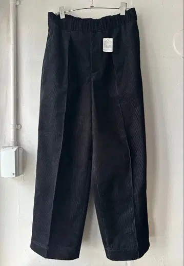 25AW 폴 스미스 블랙 코듀로이 M 와이드 팬츠