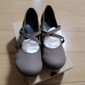 리게타 펌프스 L 24~24.5cm