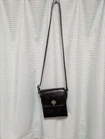 블랙 가죽 숄더백