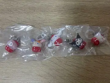 산리오 캐릭터 딸기 표시 액세서리
