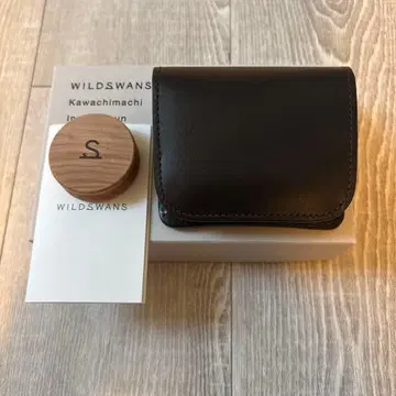 와일드 스완스 지갑 블랙 CASA