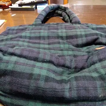 체크 무늬 토트백