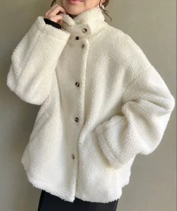 보아 자켓 화이트 베이지 오버 사이즈