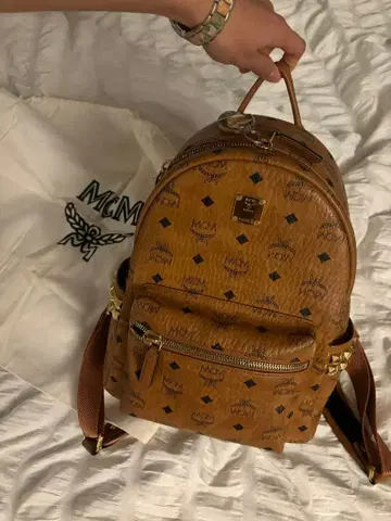 MCM 미니 가죽 백팩 수납 가방 포함