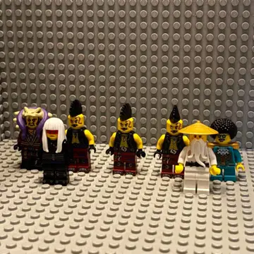 레고 미니피규어 7체 세트