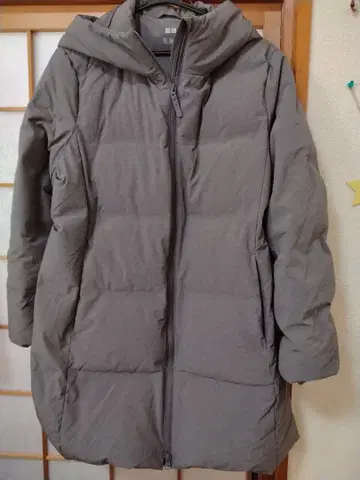유니클로 심리스 다운 다운코트 다운 코트 그레이 XL