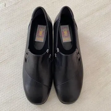 AMORA 아모라 신발 여성용 블랙 4E