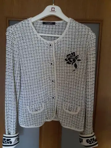 LEONARD 노카라 자켓 화이트/블랙