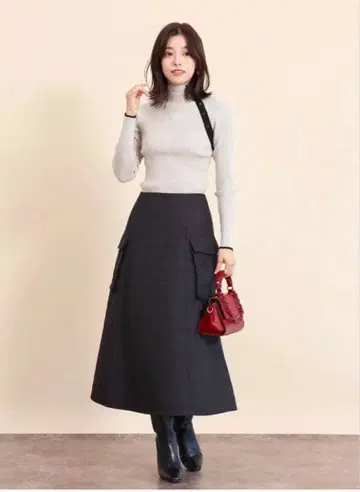 [ 새상품급 ] 야마다야 페넬 퀼팅 스커트 블랙