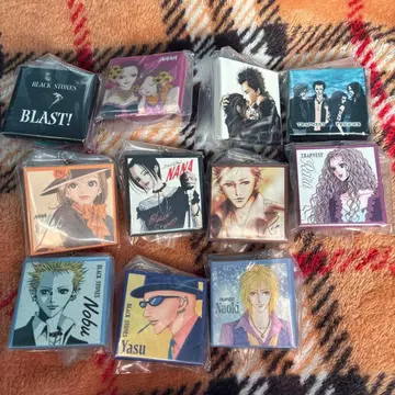 NANA 캡슐 토이 아크릴 키링 11종 세트