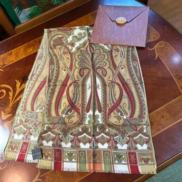 ETRO 페이즐리 무늬 스톨, 미사용 박스형.