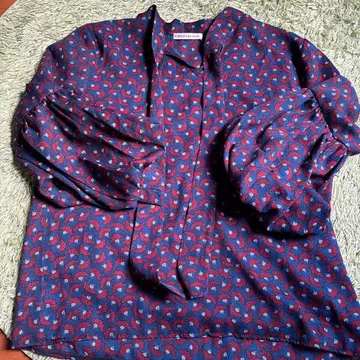 레트로 패턴 벌룬 슬리브 보타이 블라우스