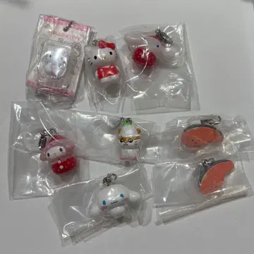 산리오 표식 액세서리 딸기 키티 가챠가챠