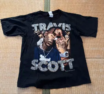 트래비스 스캇 T셔츠 블랙