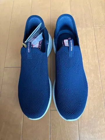 SKECHERS 슬립인즈 네이비 스니커즈