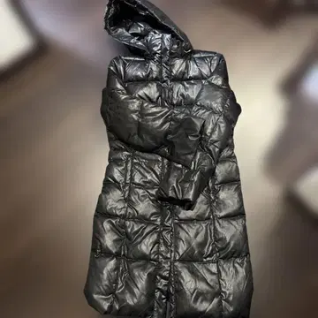 블랙 후드 부착 다운 자켓 허리 벨트 포함