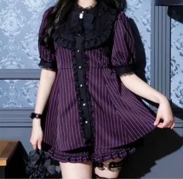 NOEMIE 노에미 고딕 요크 프릴 셋업 셋업 보라색