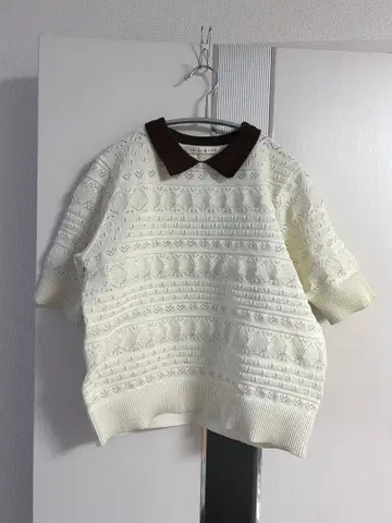 CHILD WOMAN 아이보리 반팔 니트