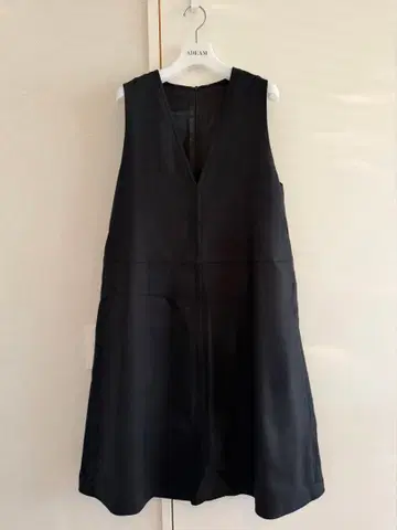 V/N 오버 플레어 원피스 (블랙/2)