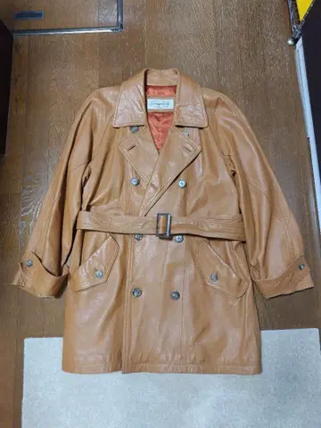 correspondence 브라운 가죽 트렌치코트