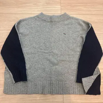 아놀드 파머 그레이/네이비 긴팔 스웨터