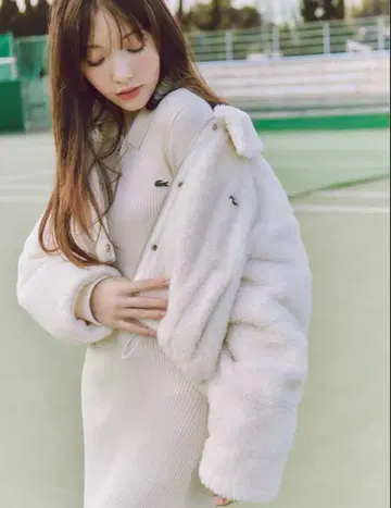 snidel LACOSTE 콜라보 크롭 패딩 자켓