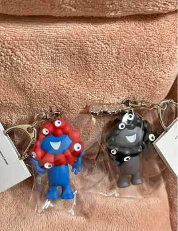 EXPO2025 블랙 미야쿠미야쿠 미야쿠미야쿠 입체 키링 2세트