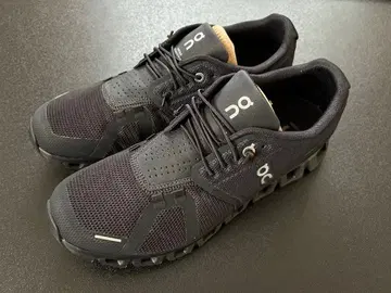 on 블랙 러닝화 온 클라우드5 오크 블랙 26.0