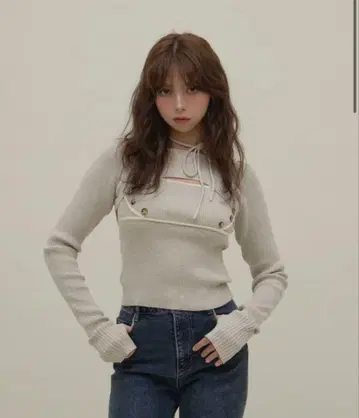 Elf button knit tops color beige