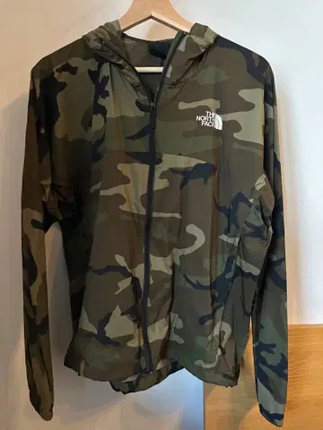 THE NORTH FACE 카모플라쥬 마운틴 후드티 L 새상품급