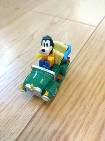 구피의 자동차 디즈니 리조트 토미카 단종