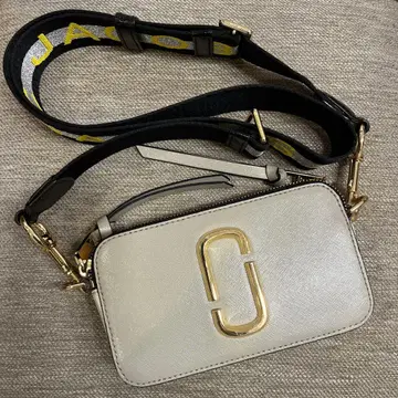 MARC JACOBS 베이지 숄더백