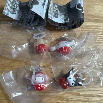 산리오 딸기 메지루시 액세서리 쿠로미 마이멜로디 시나몬 폼폼푸딩